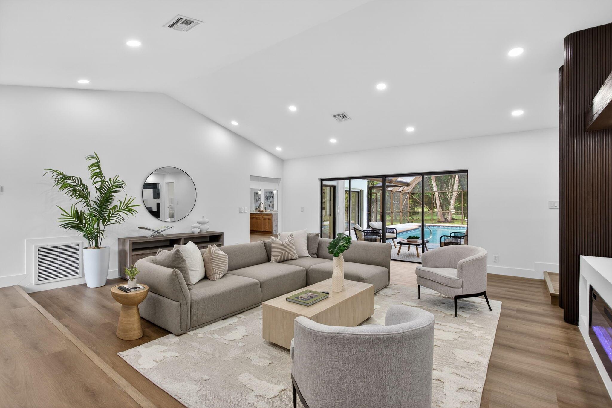 PINE RIDGE - Residential