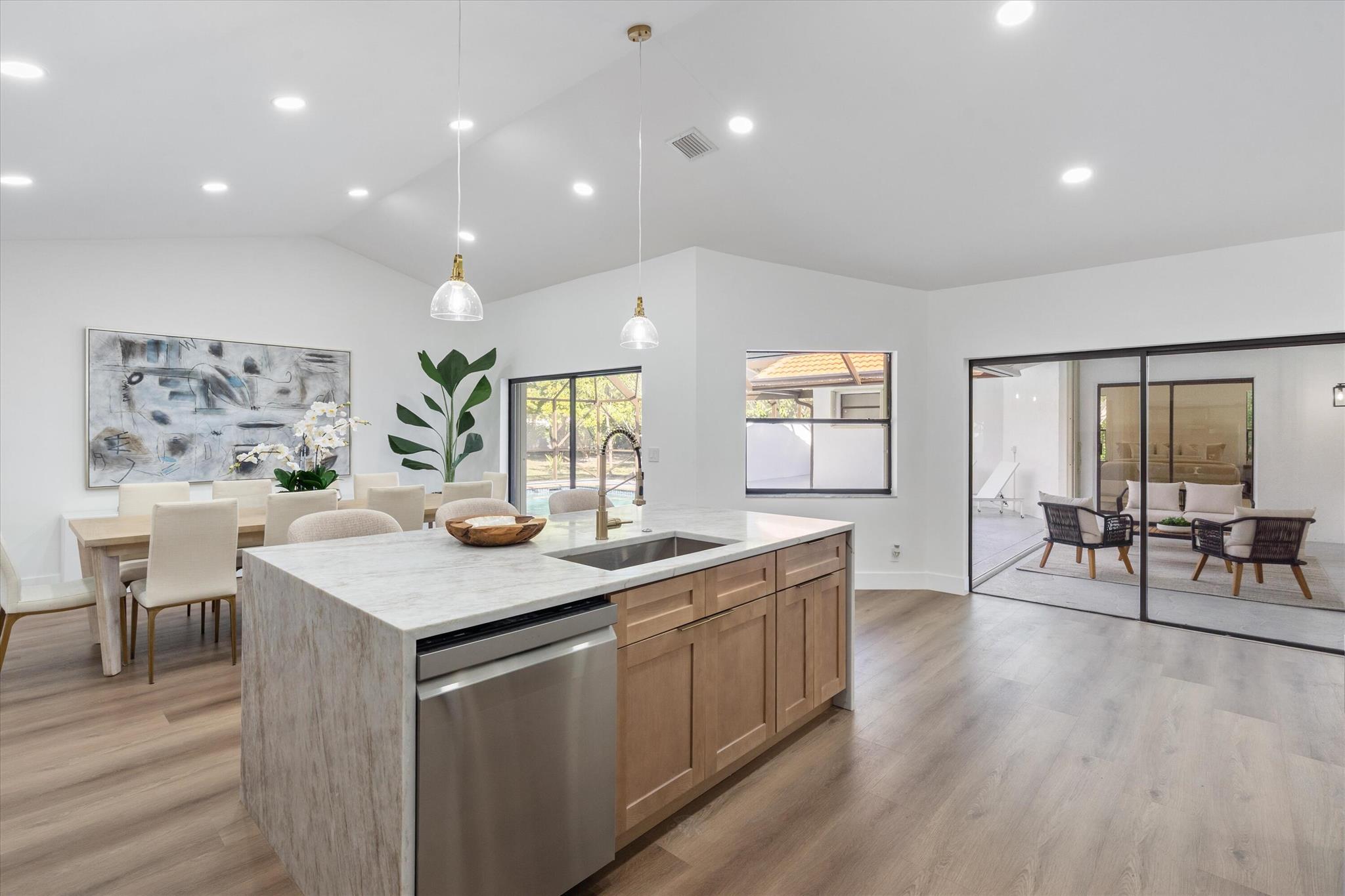 PINE RIDGE - Residential