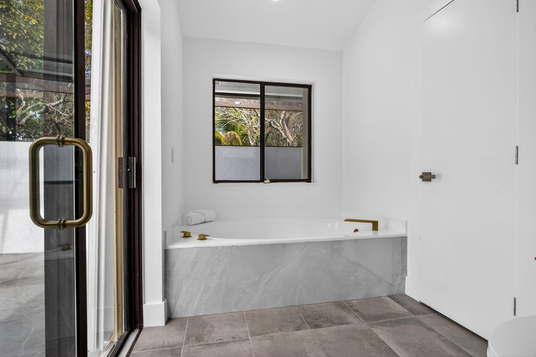 PINE RIDGE - Residential