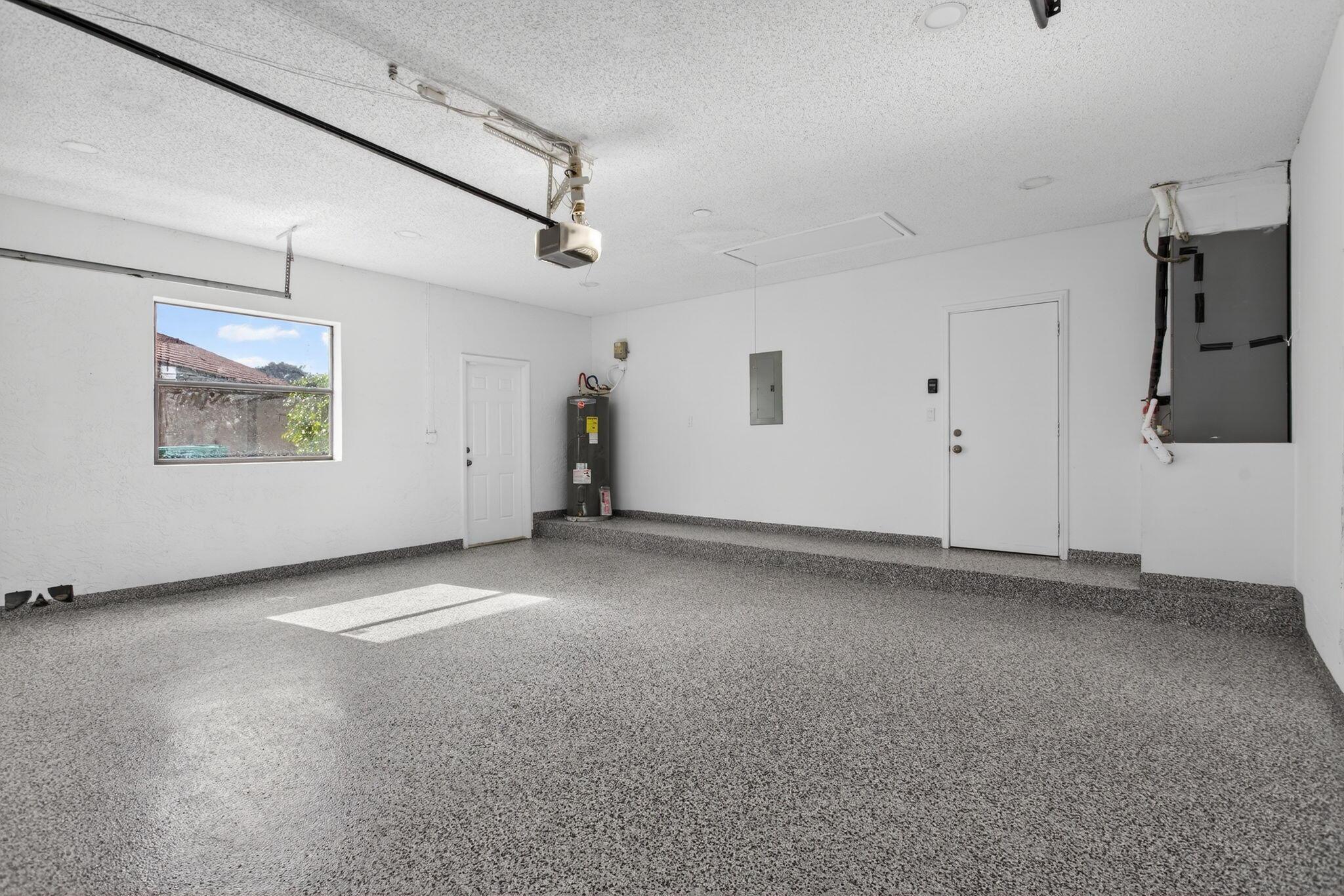 PINE RIDGE - Residential