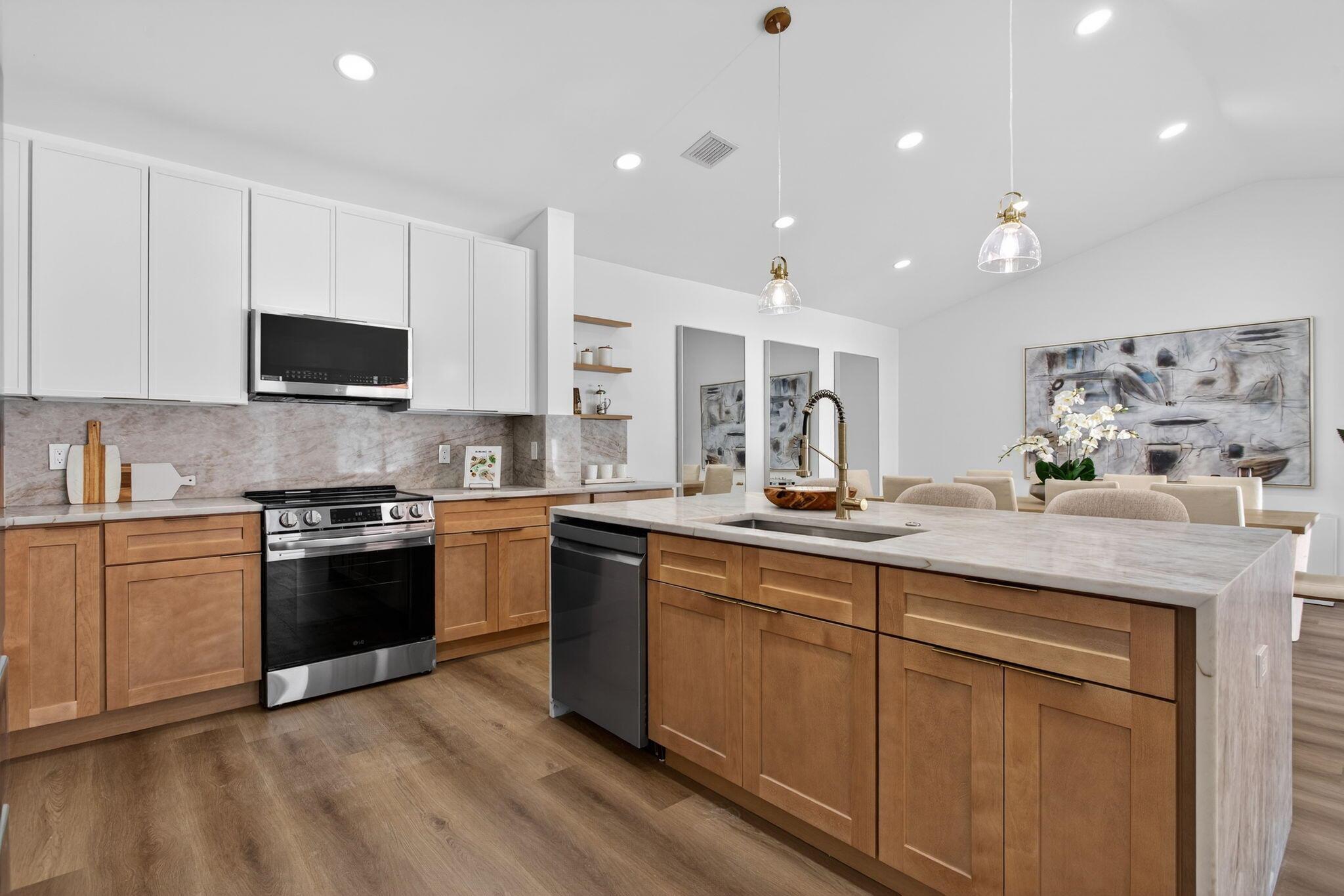 PINE RIDGE - Residential