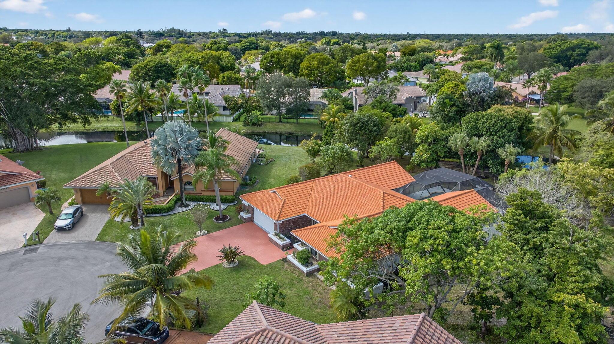 PINE RIDGE - Residential