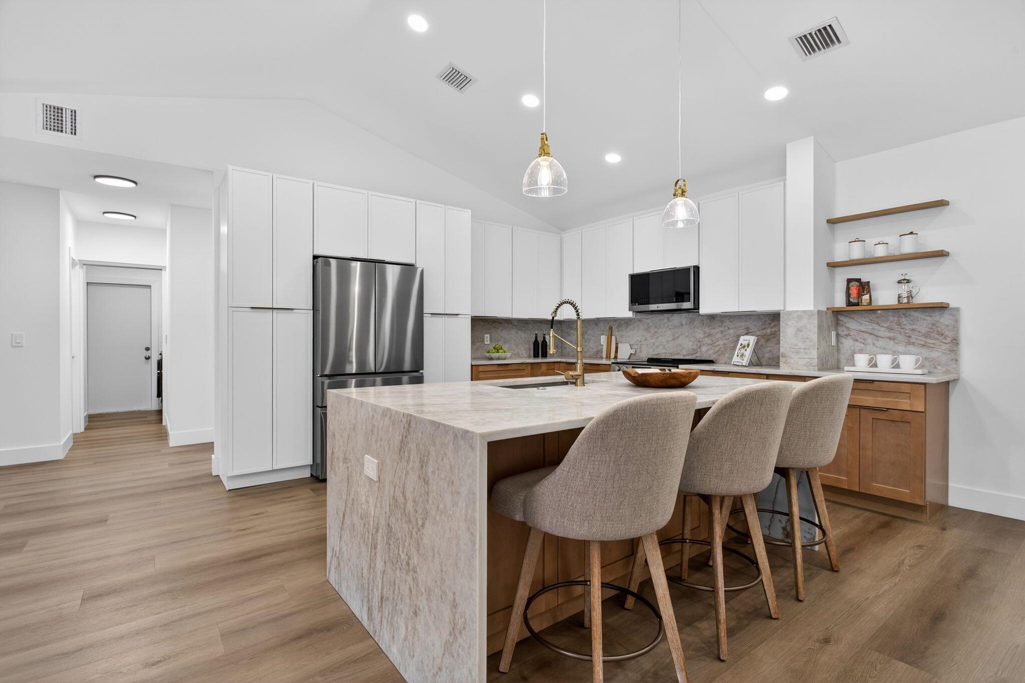 PINE RIDGE - Residential