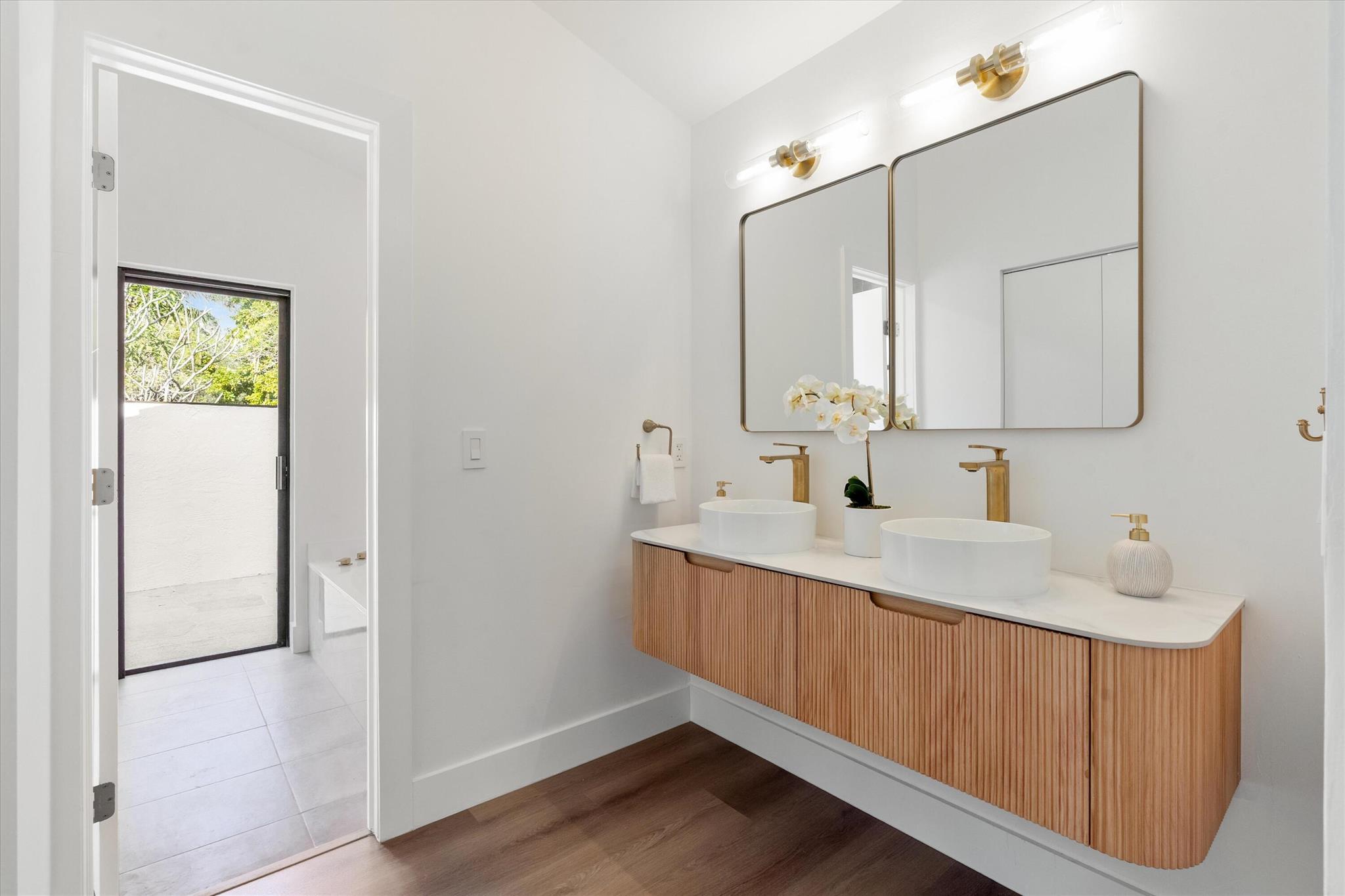 PINE RIDGE - Residential