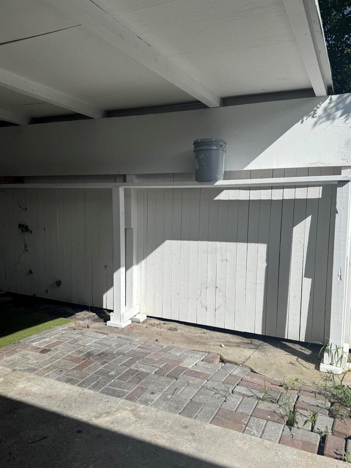 PALM BEACH FARMS CO 7 - Residential Lease