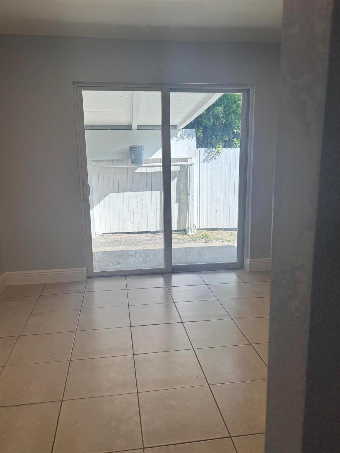 PALM BEACH FARMS CO 7 - Residential Lease