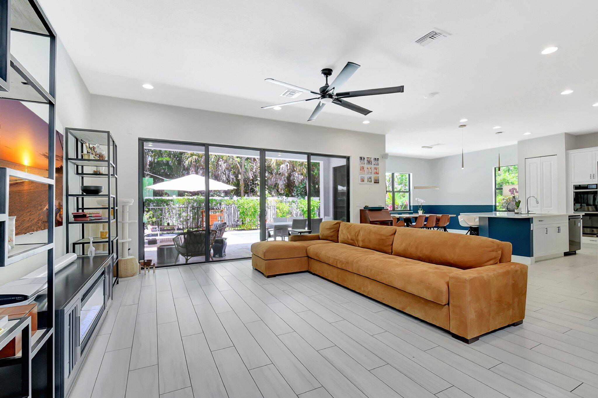 7180 Villamar Way