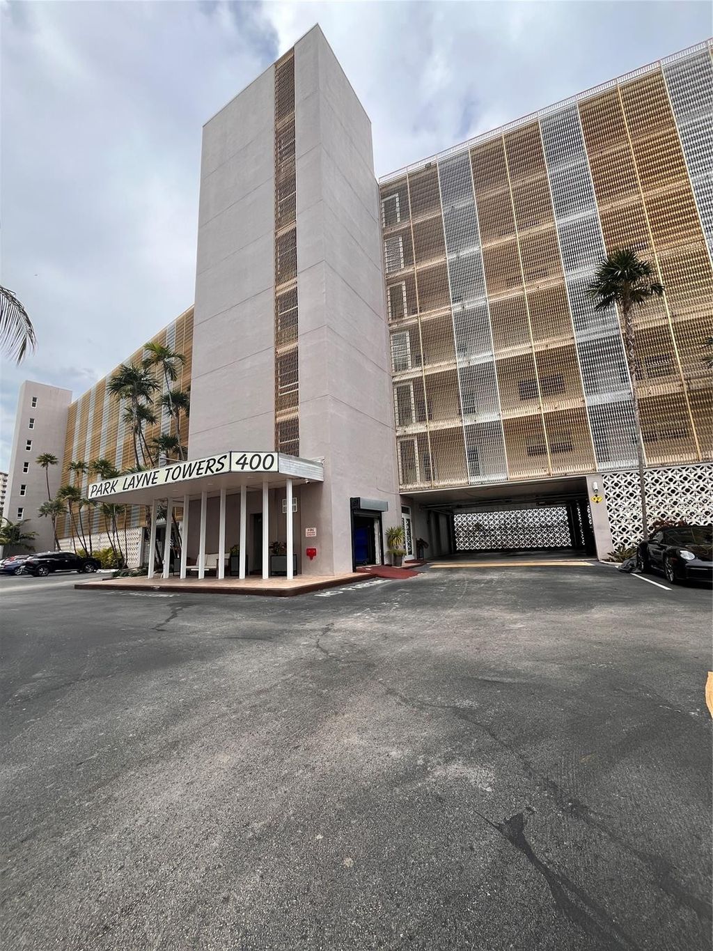 Photo of 400 Golden Isles Drive #20, Hallandale Beach, FL 33009 (MLS # F10551555)