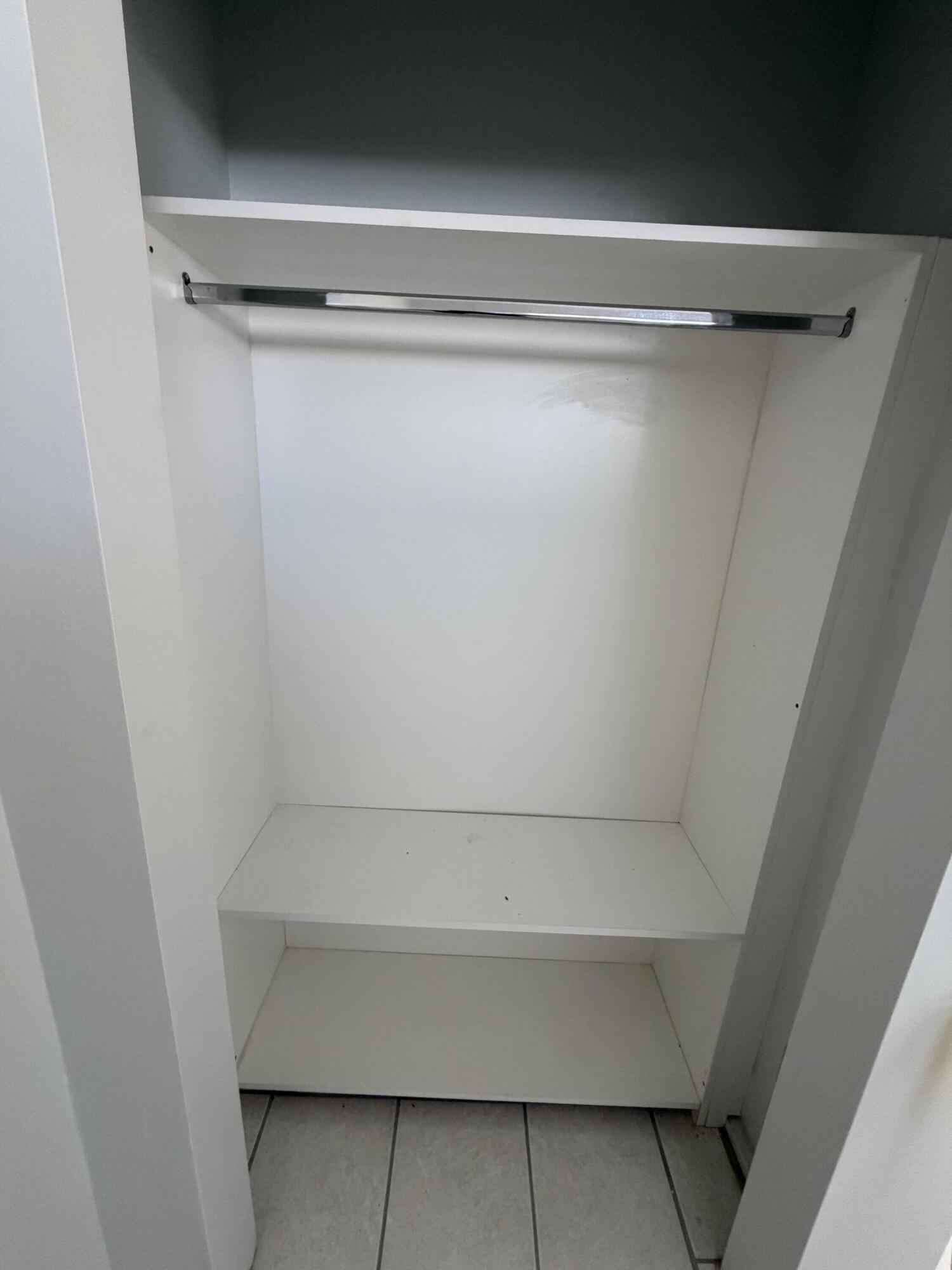 DIANE MANOR - Residential Lease