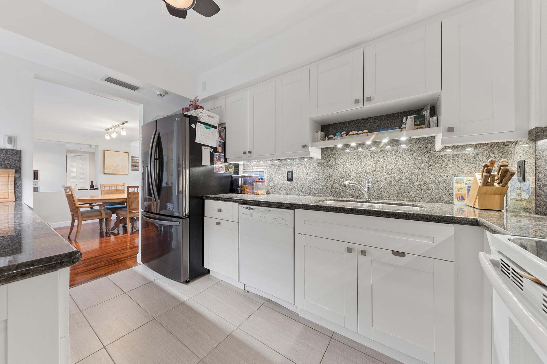 BARRTON APTS INC CONDO - Residential