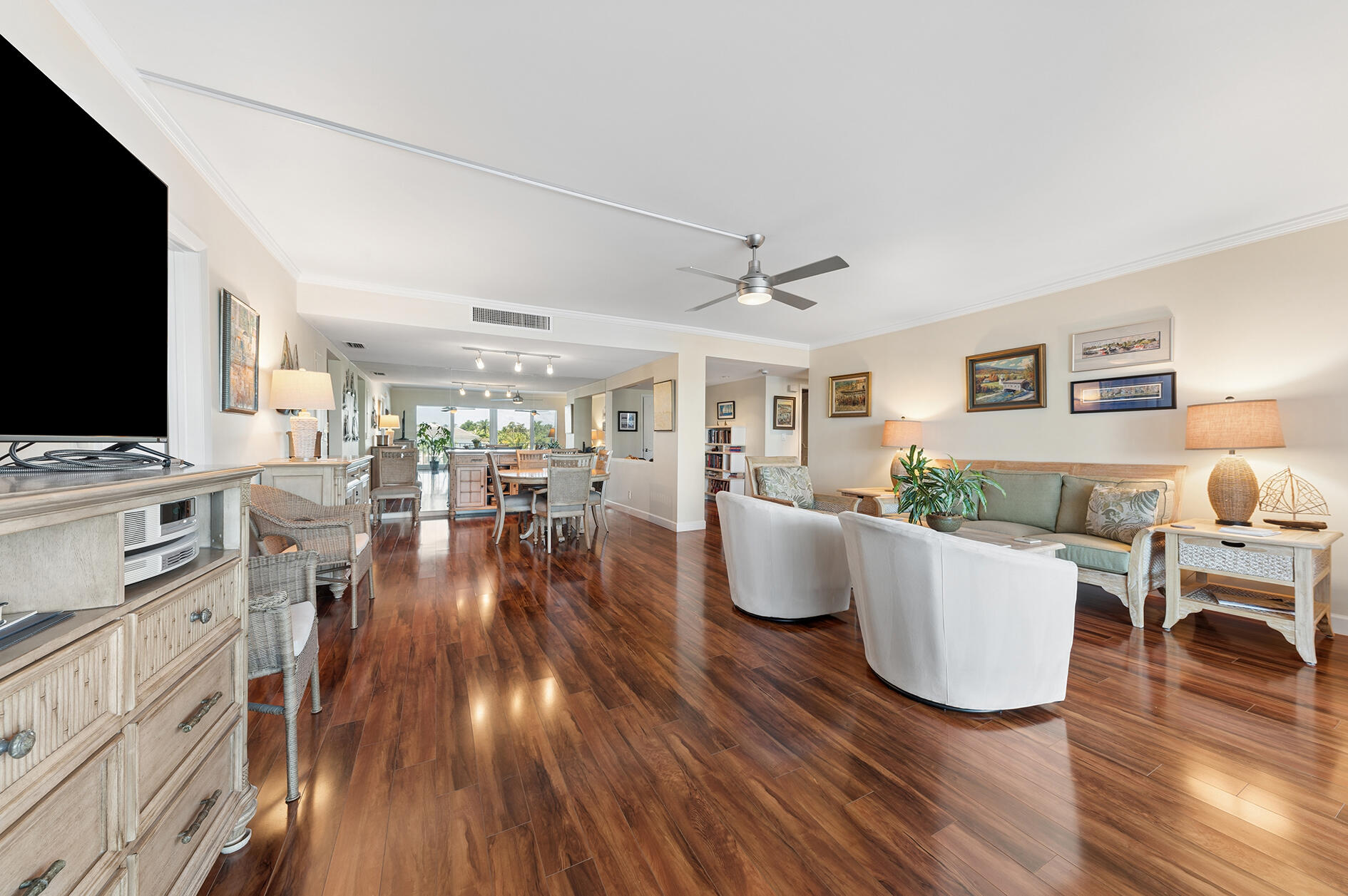 BARRTON APTS INC CONDO - Residential