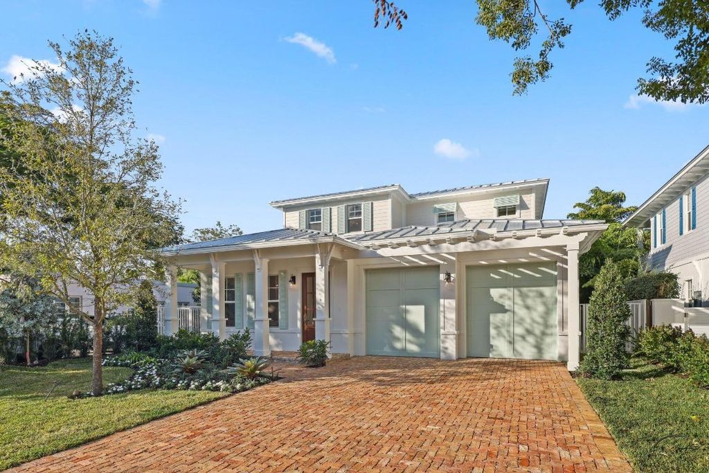 Photo of 209 NE 5th Street, Delray Beach, FL 33444 (MLS # R11146952)