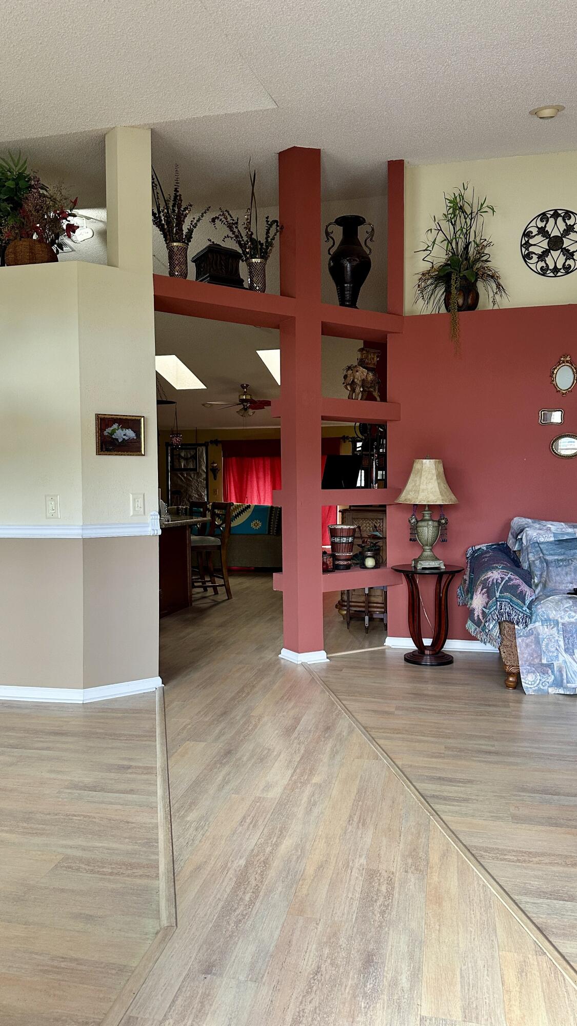 CRESTWOOD UNIT 1 PL 2 - Residential Lease