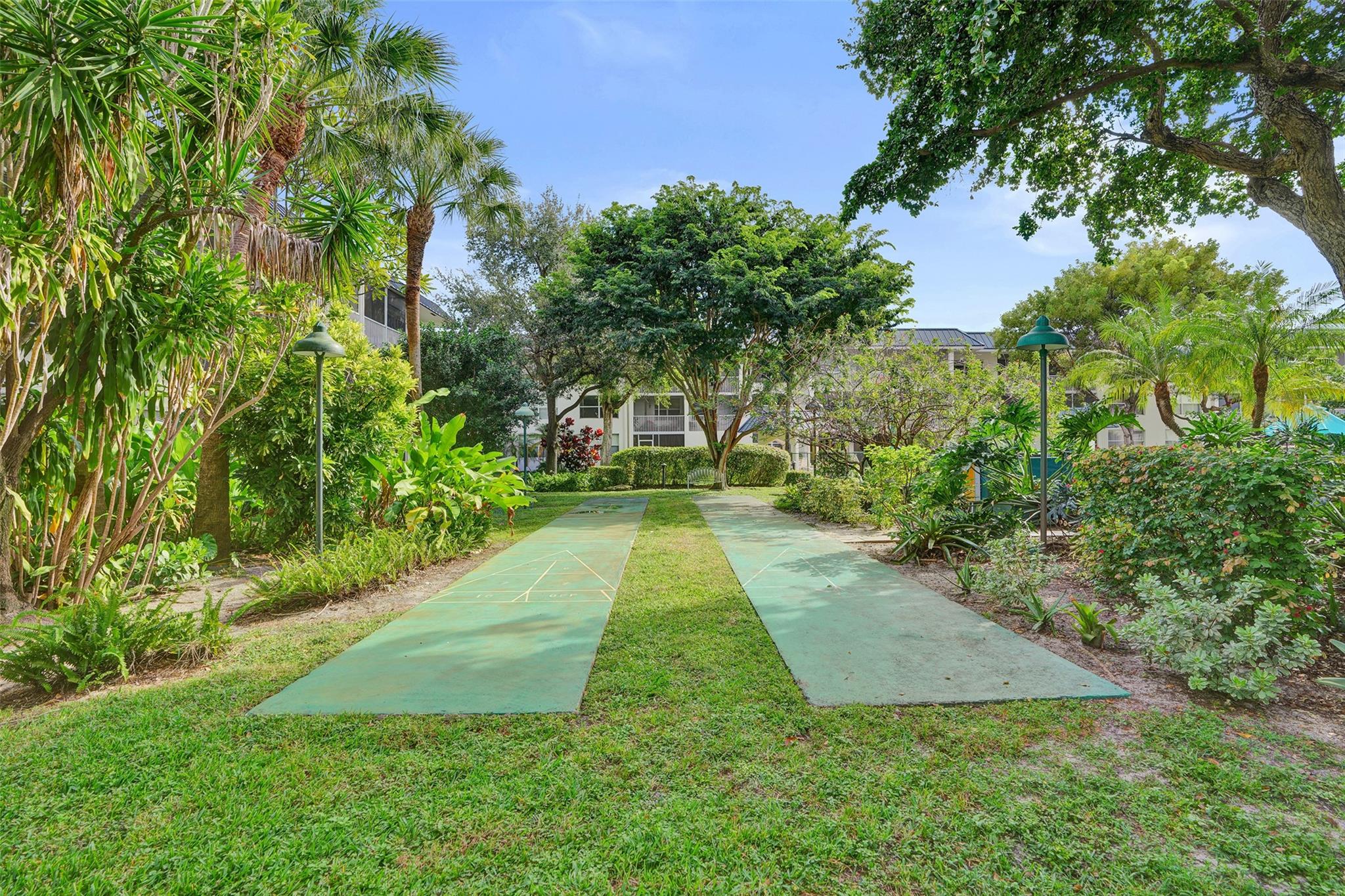 Kings Park Condominium - Residential