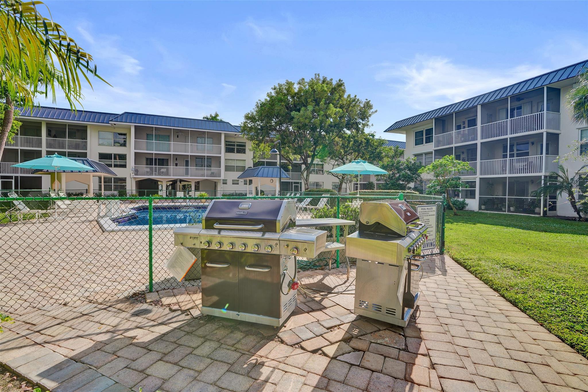 Kings Park Condominium - Residential