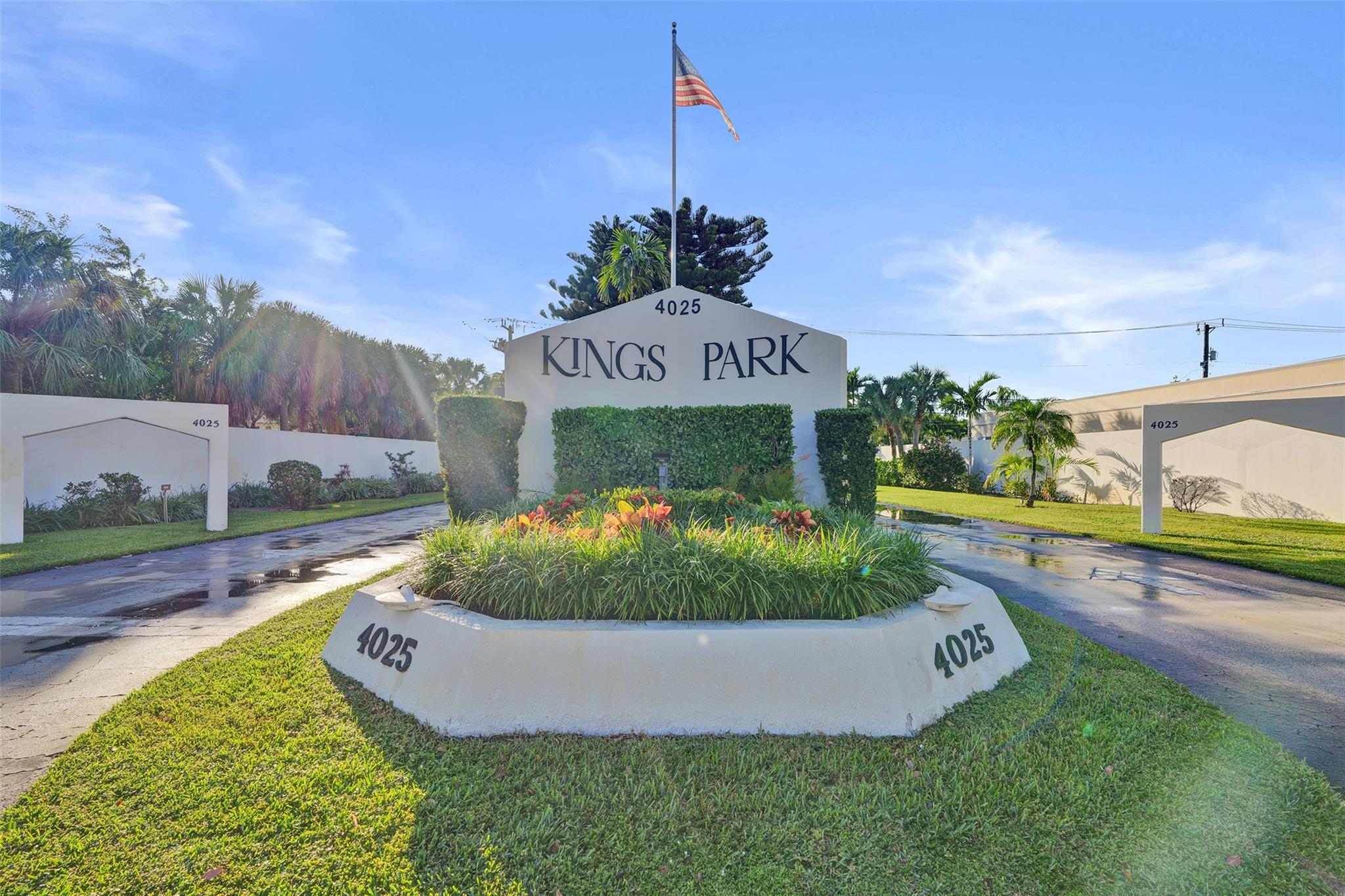 Kings Park Condominium - Residential