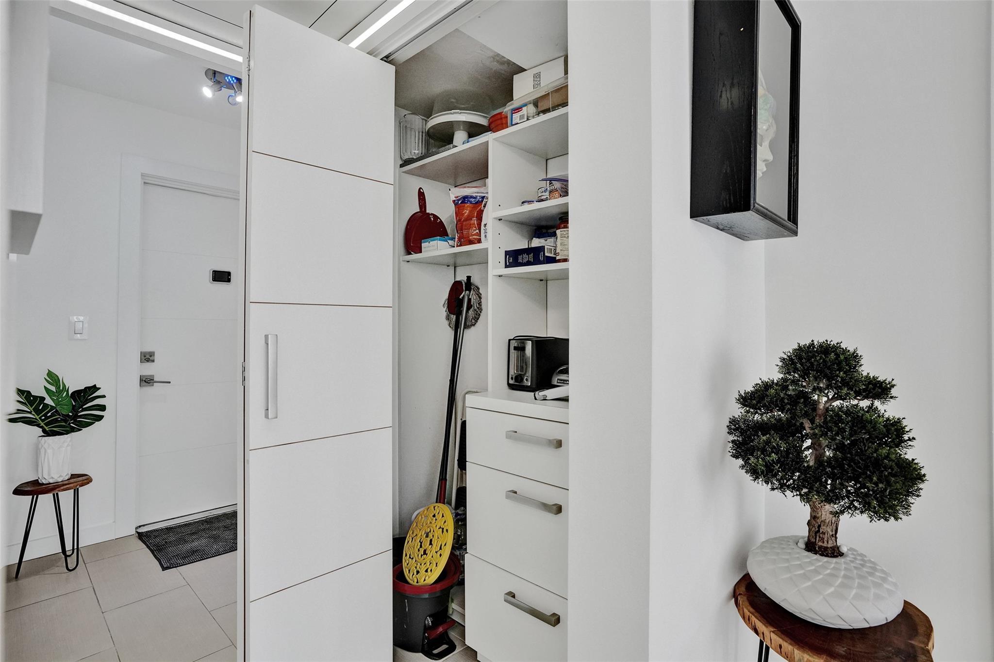 Kings Park Condominium - Residential