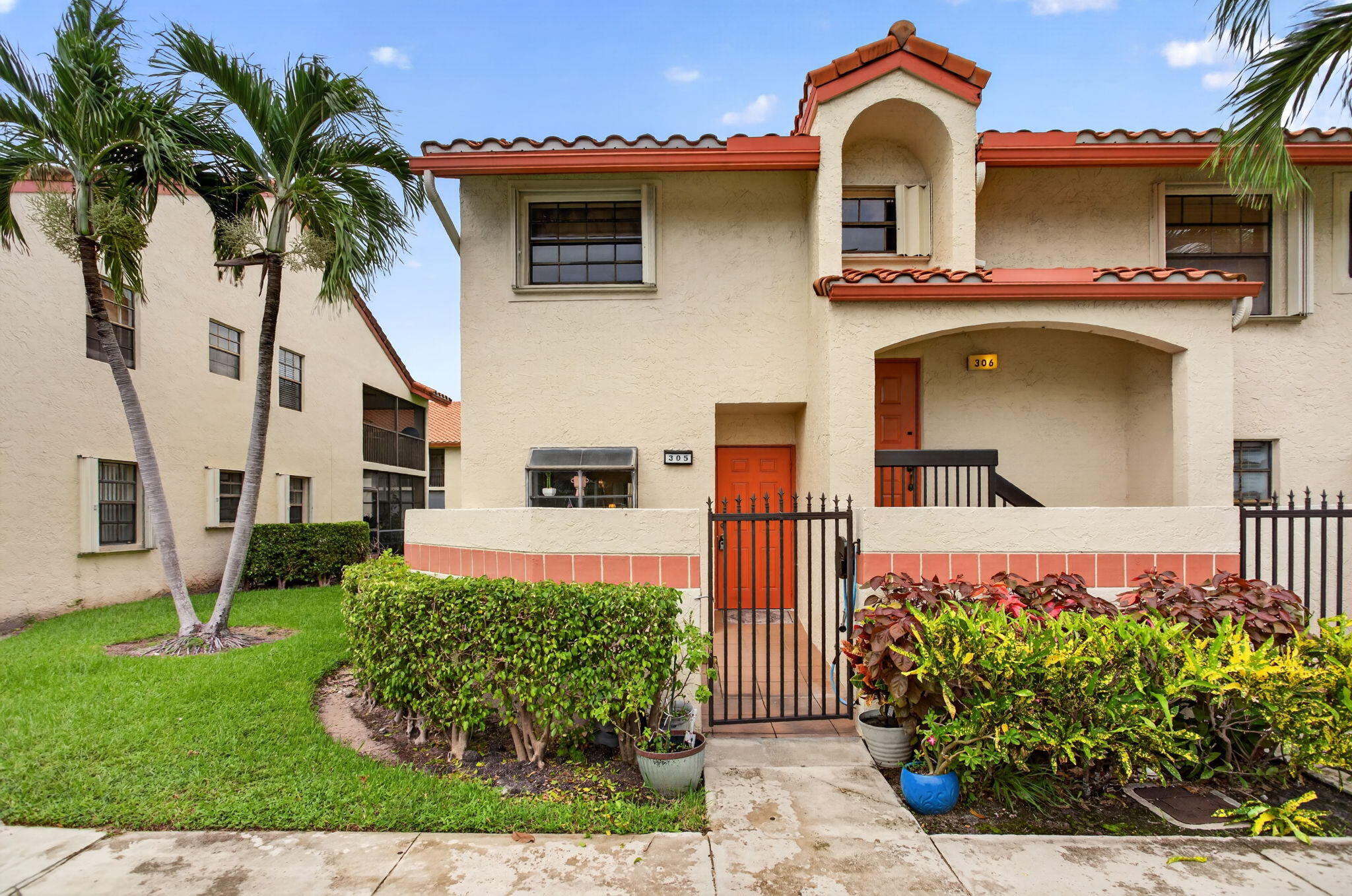305 Congressional Way