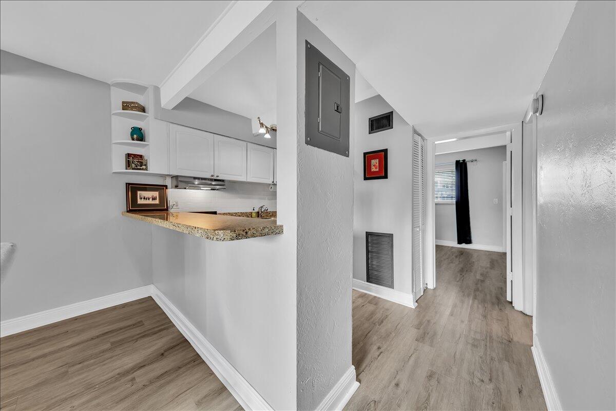 MARVILLA CONDOMINIUM - Residential