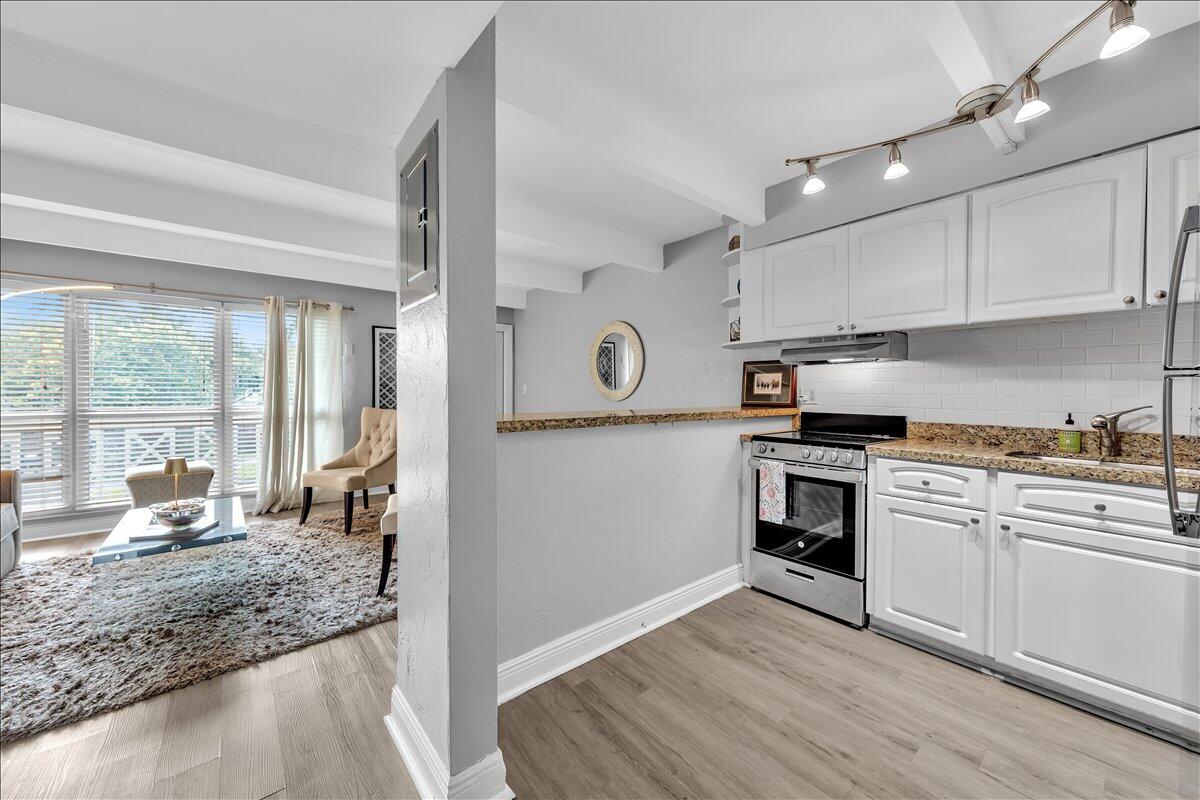 MARVILLA CONDOMINIUM - Residential