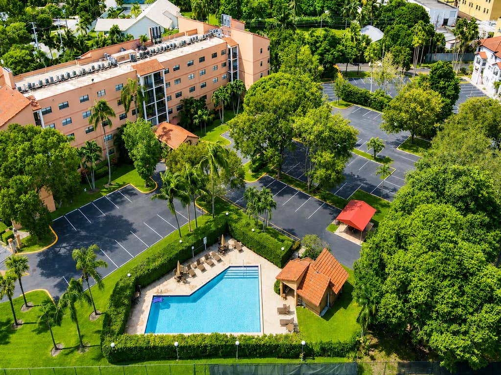 Photo of 620 Tennis Club Drive #304, Fort Lauderdale, FL 33311 (MLS # B26037737)