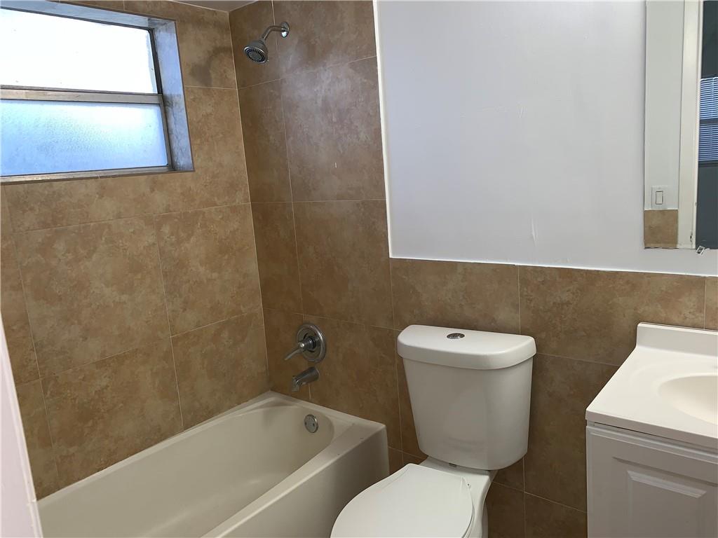 CRYSTAL HILLS - Residential