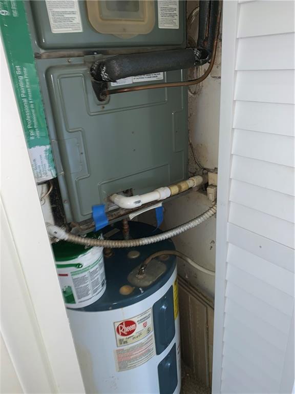 CRYSTAL HILLS - Residential