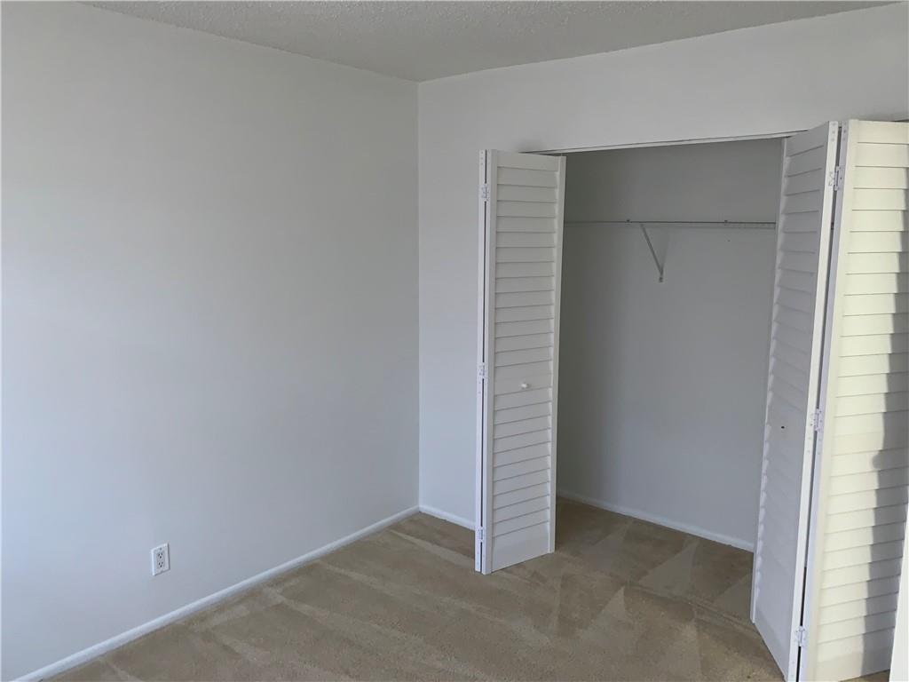 CRYSTAL HILLS - Residential