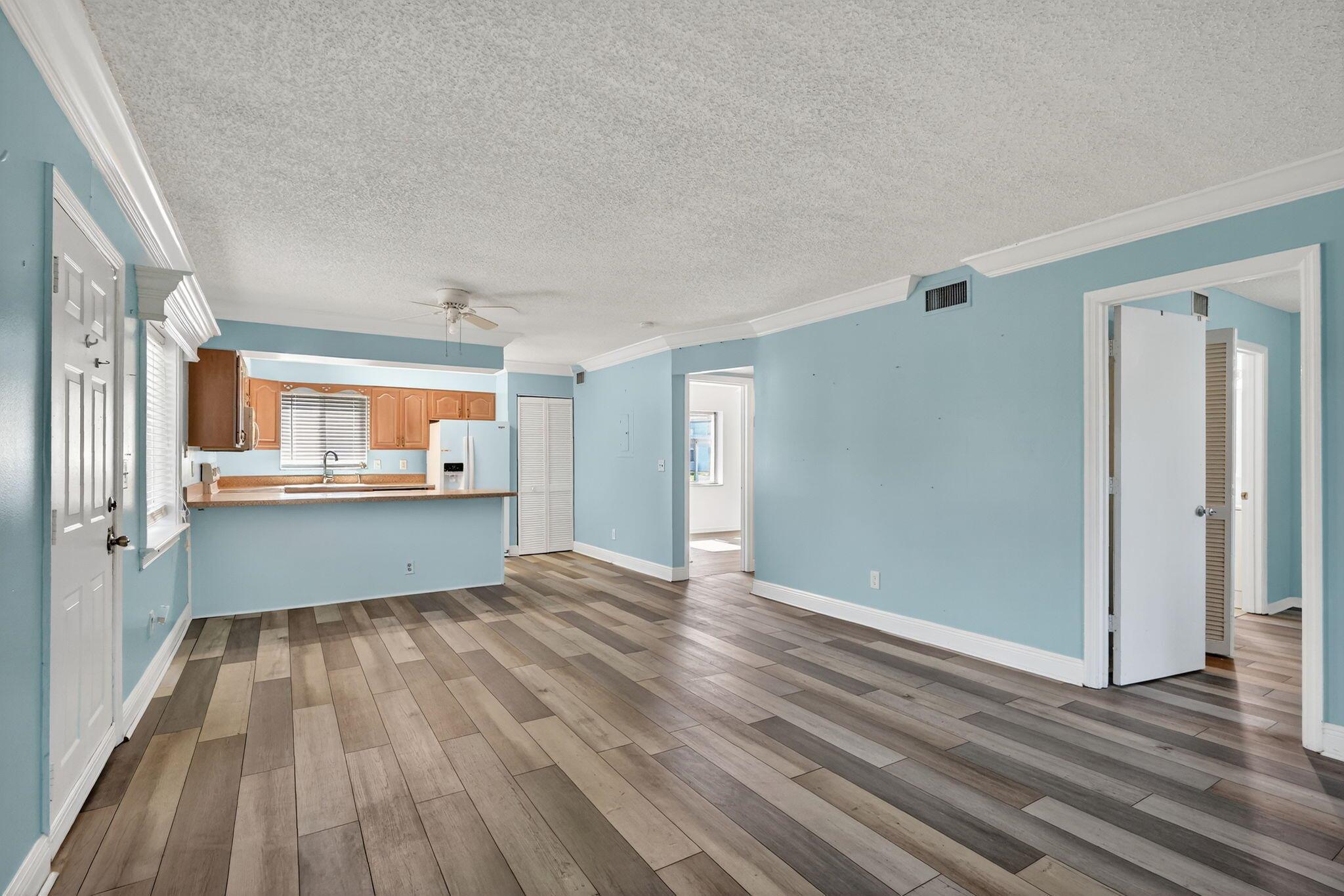 THE FOUNTAINS - Residential