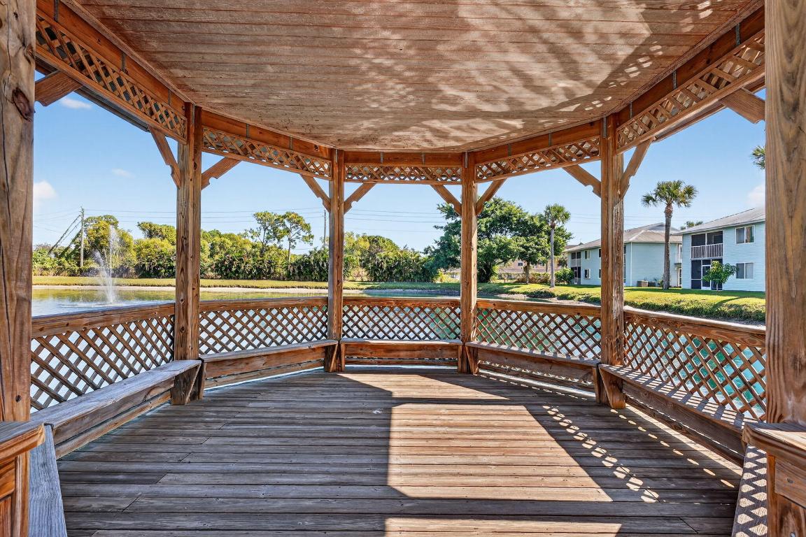 THE FOUNTAINS - Residential