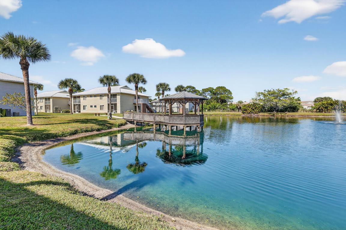 THE FOUNTAINS - Residential