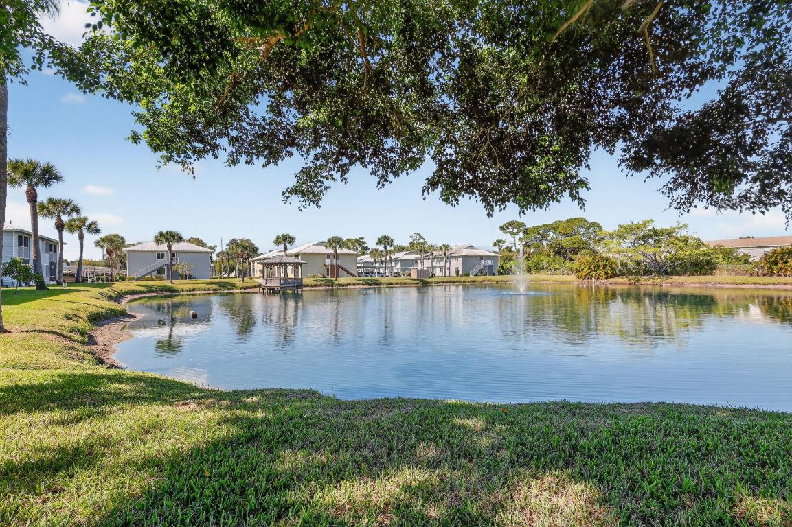 THE FOUNTAINS - Residential