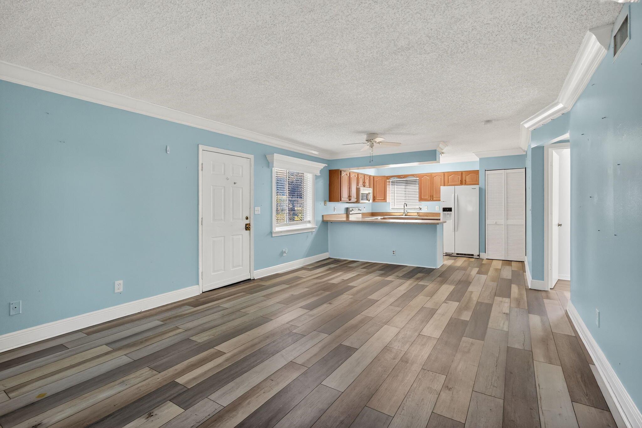 THE FOUNTAINS - Residential