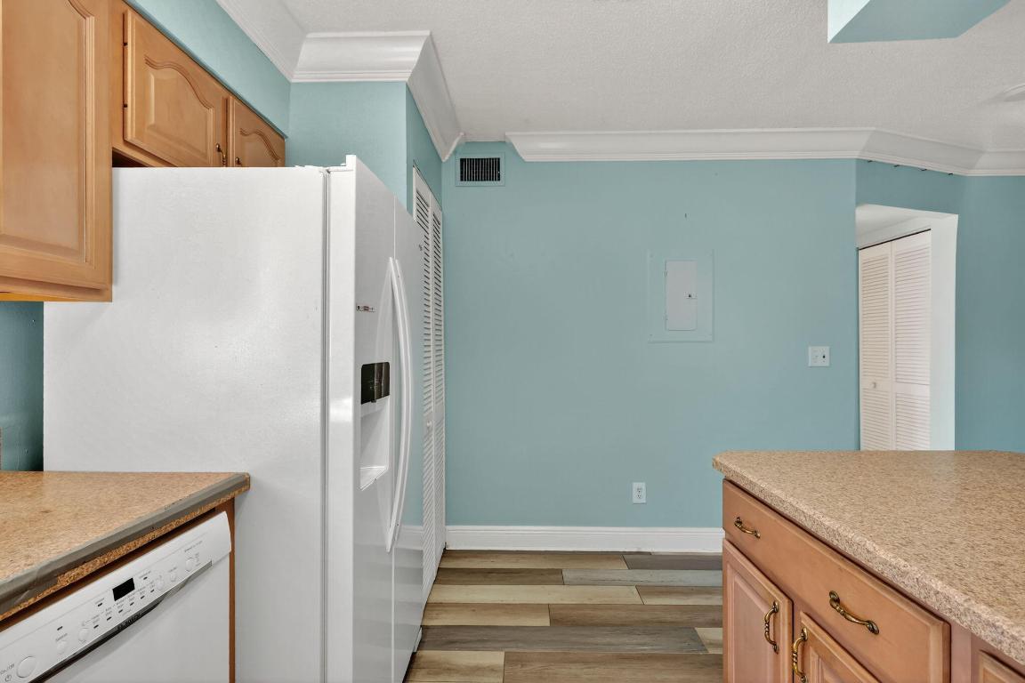 THE FOUNTAINS - Residential