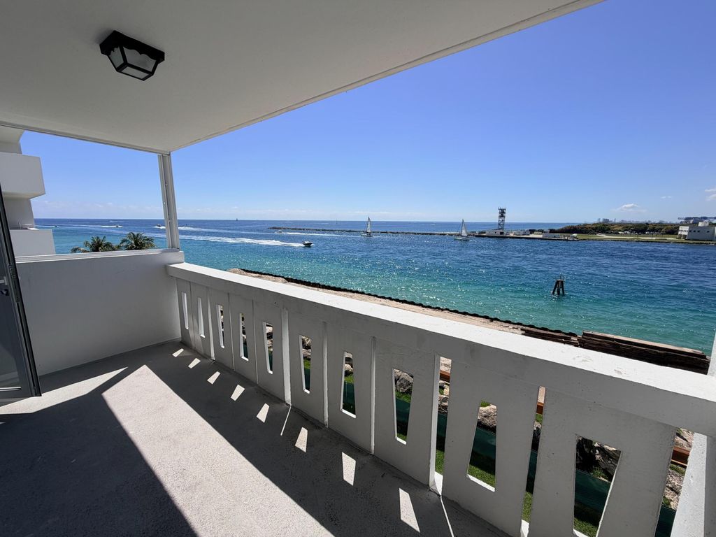 Photo of 2100 S Ocean Drive #4j, Fort Lauderdale, FL 33316 (MLS # B26007679)