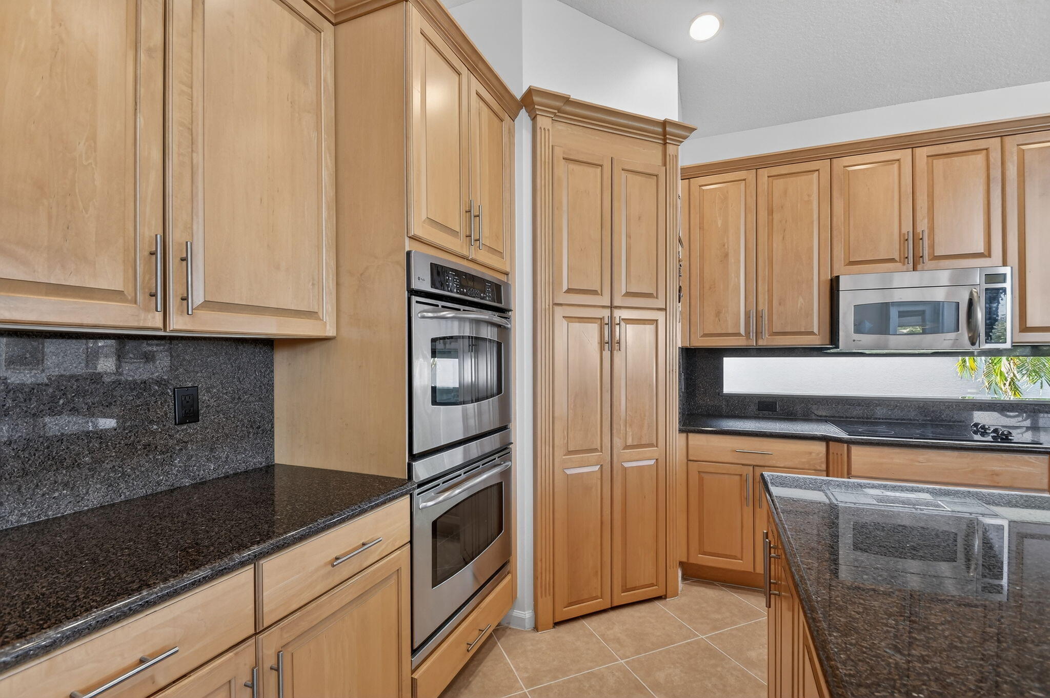 VALENCIA PALMS 1 - Residential