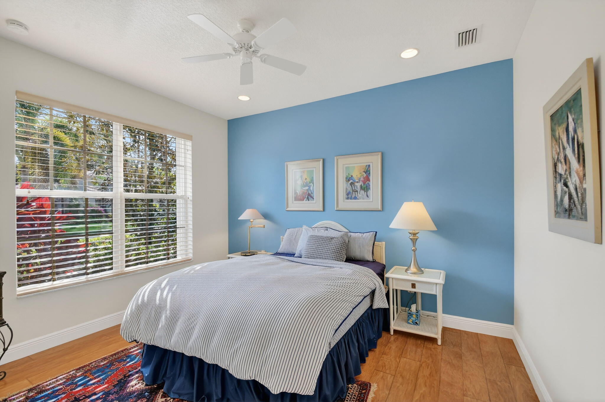 VALENCIA PALMS 1 - Residential