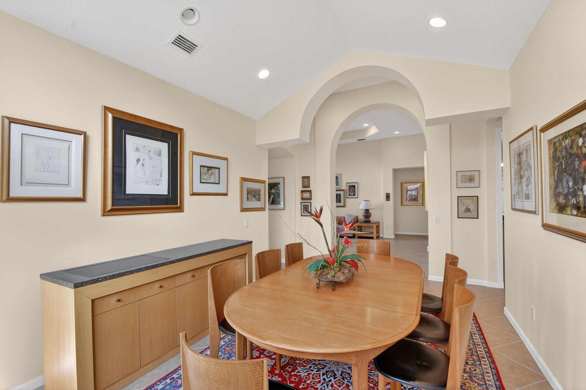 VALENCIA PALMS 1 - Residential