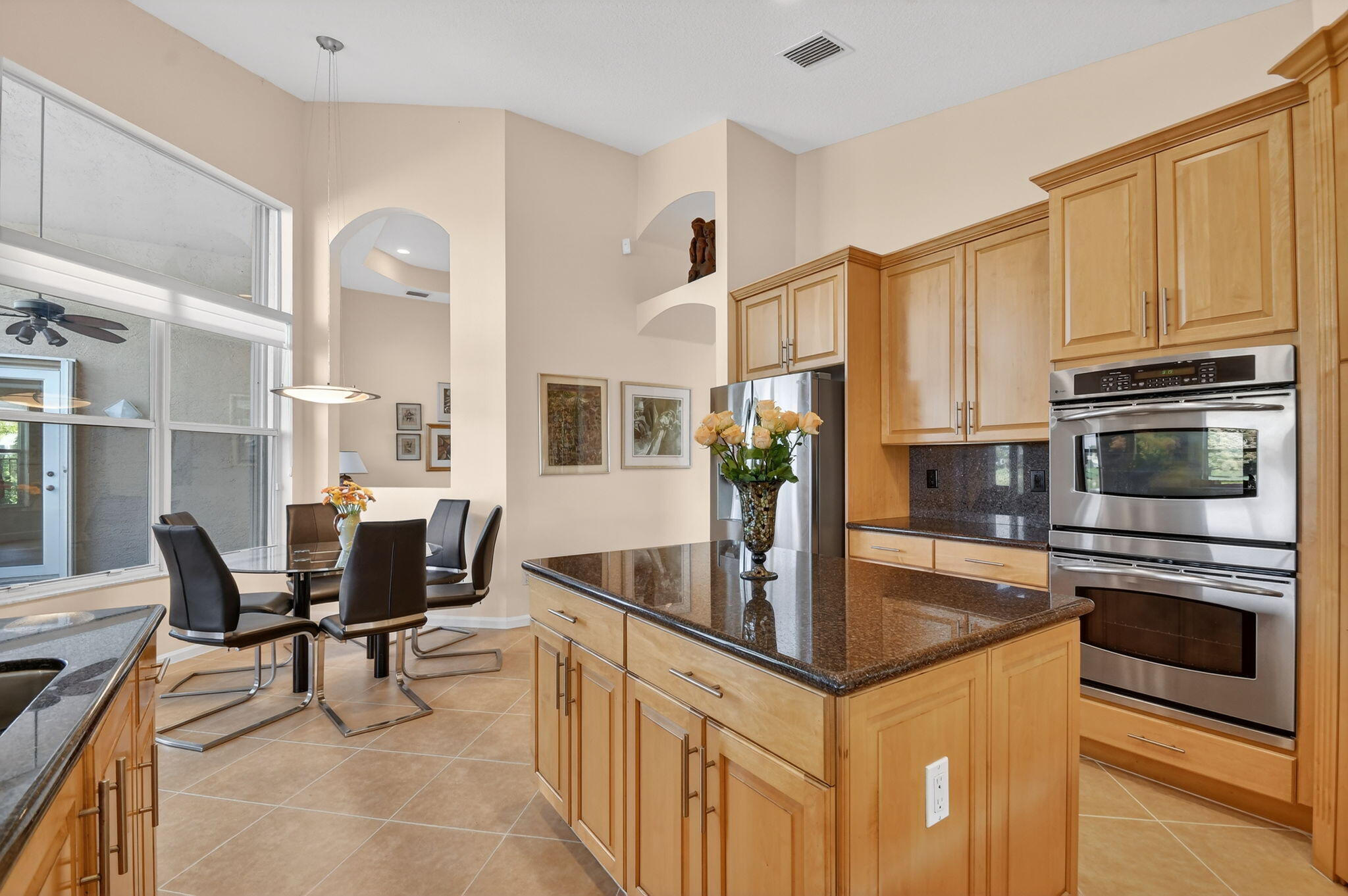 VALENCIA PALMS 1 - Residential