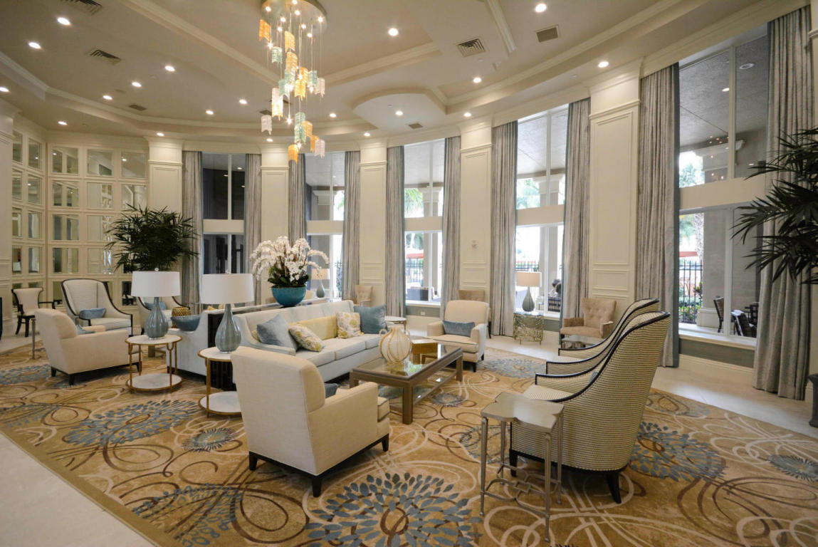 VALENCIA PALMS 1 - Residential