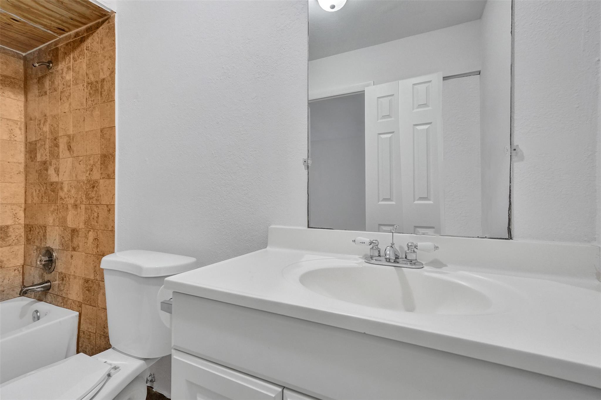 Wimbledon at Jacaranda - Residential
