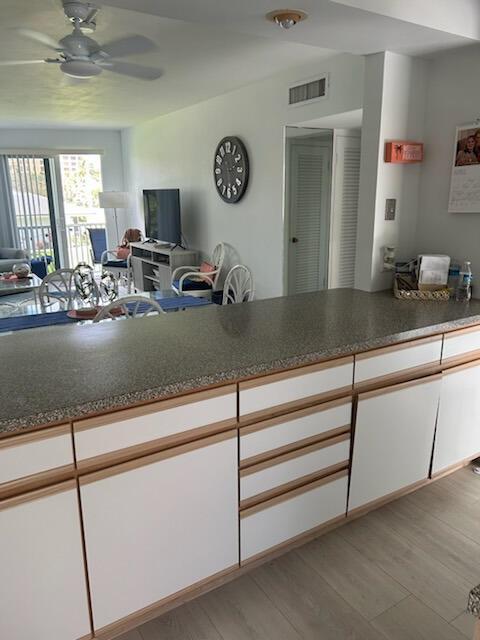 2760 Banyan Road 25