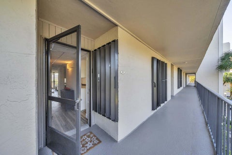 Tiny photo for 17 Royal Palm Way #3010, Boca Raton, FL 33432 (MLS # B26030466)