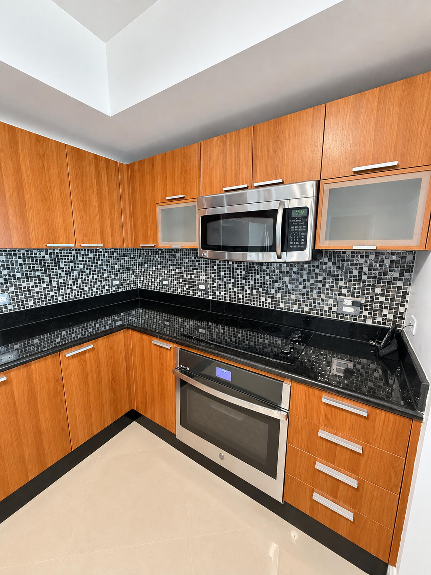 2640 LAKE SHORE Drive 1711