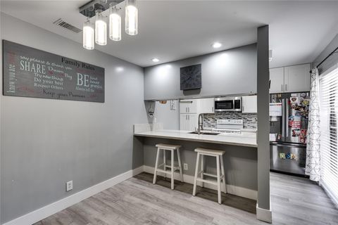 3183 Cocoplum Cir 3375 Coconut Creek FL 33063