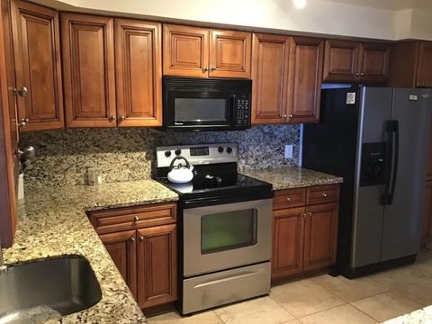 2940 N Course Drive 608 Pompano Beach FL 33069