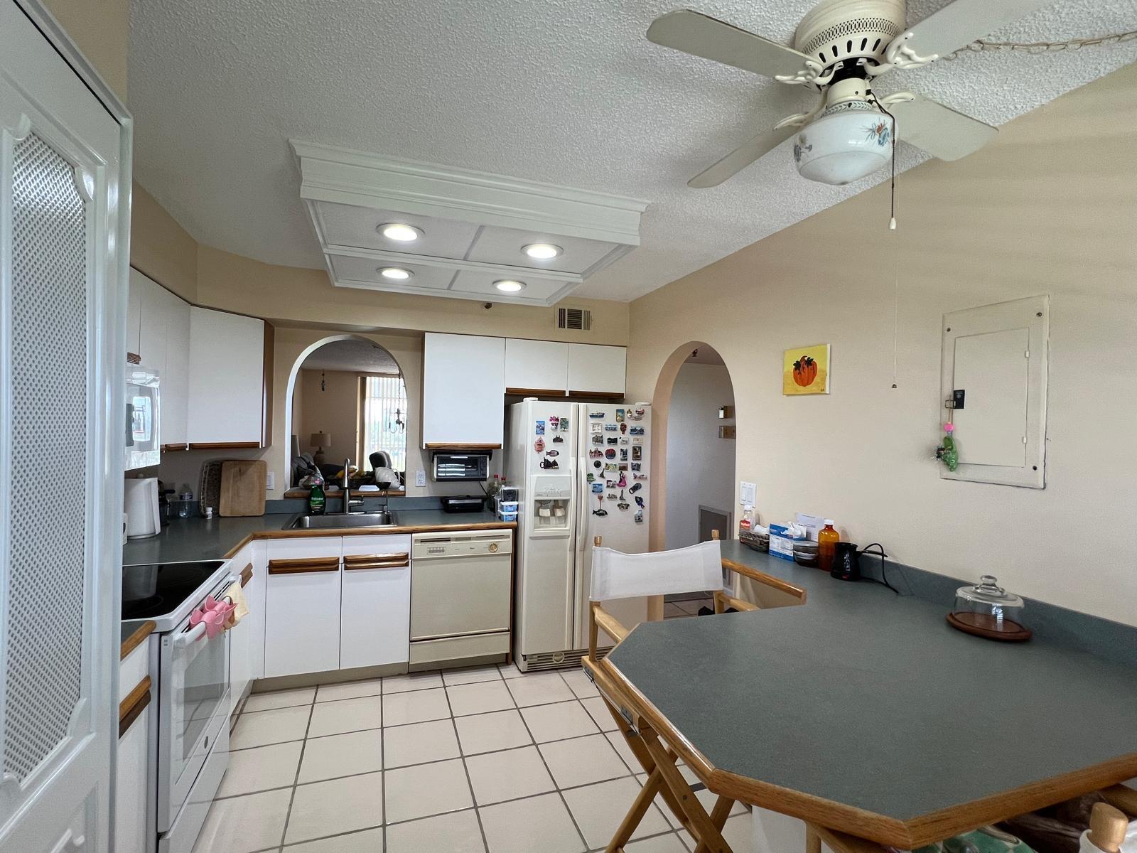 WATERS EDGE TOWERS CONDO - Residential