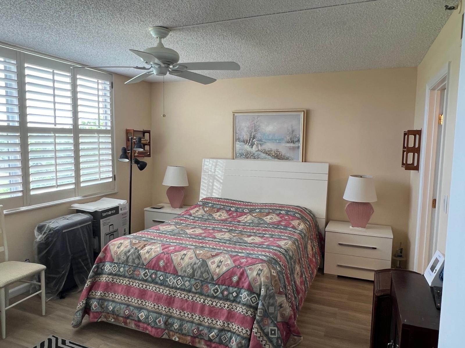 WATERS EDGE TOWERS CONDO - Residential