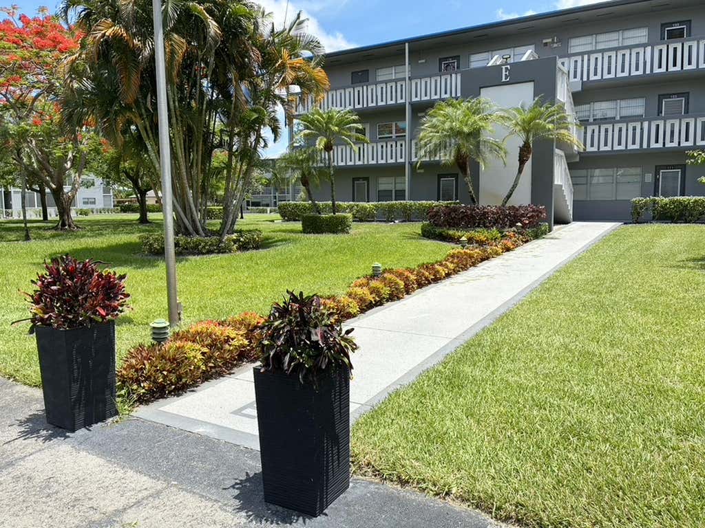 Photo of 171 Suffolk F #171, Boca Raton, FL 33434 (MLS # B26038459)