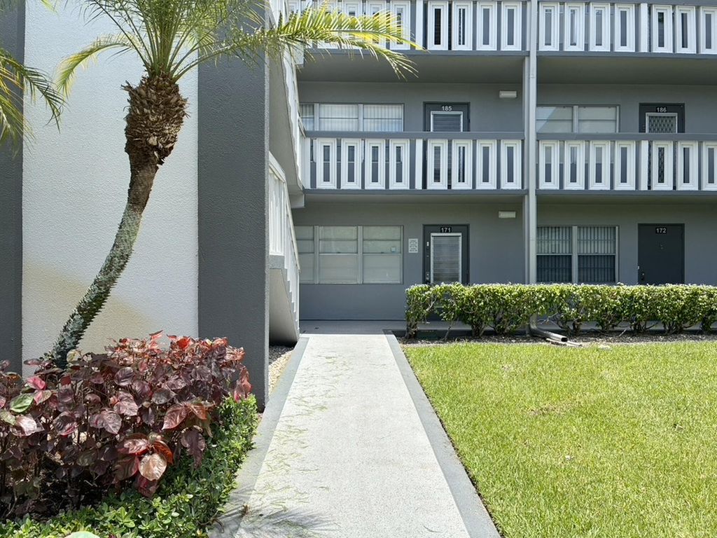 Photo of 171 Suffolk F #171, Boca Raton, FL 33434 (MLS # B26038459)
